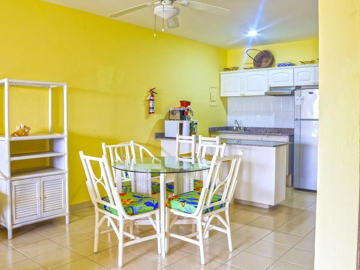 Apartahotel Nautibeach Beach Front Condos In North Beach Isla Mujeres